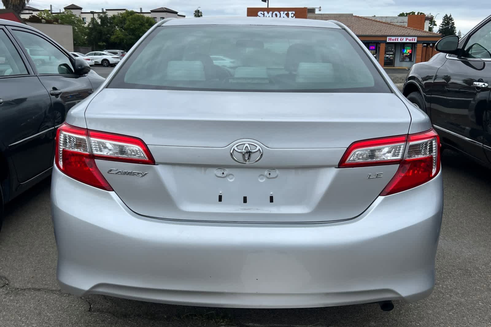 Used 2012 Toyota Camry LE FWD image 5