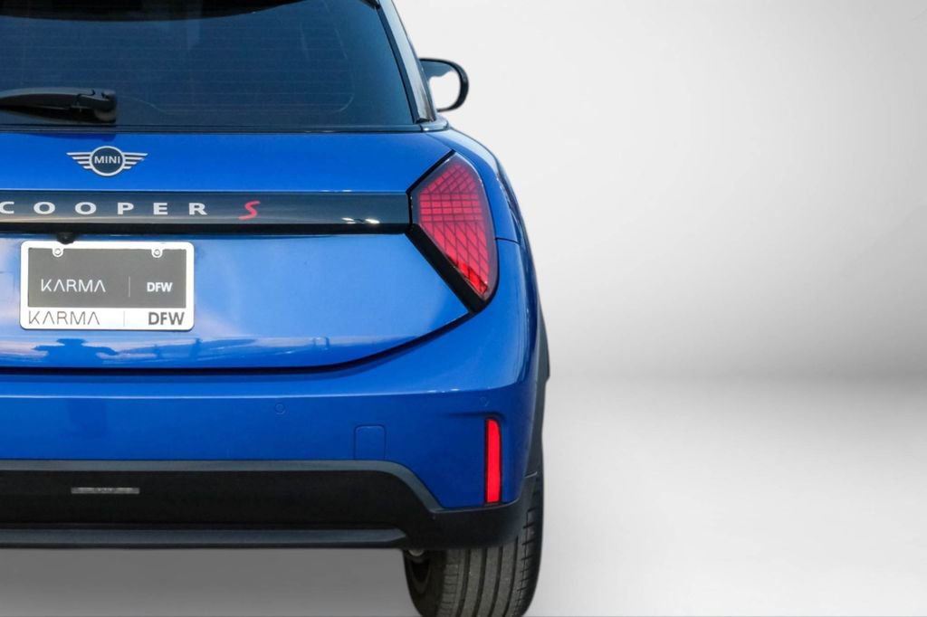 Used 2025 MINI Cooper S image 54