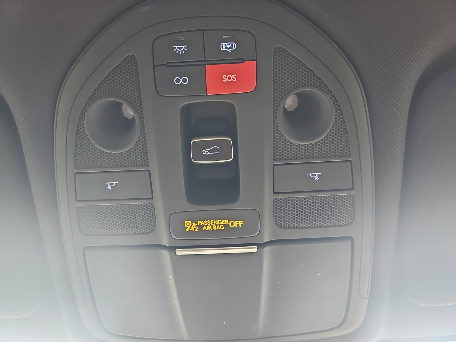 Used 2025 Genesis G70 2.5T w/ Sport Prestige Package image 32