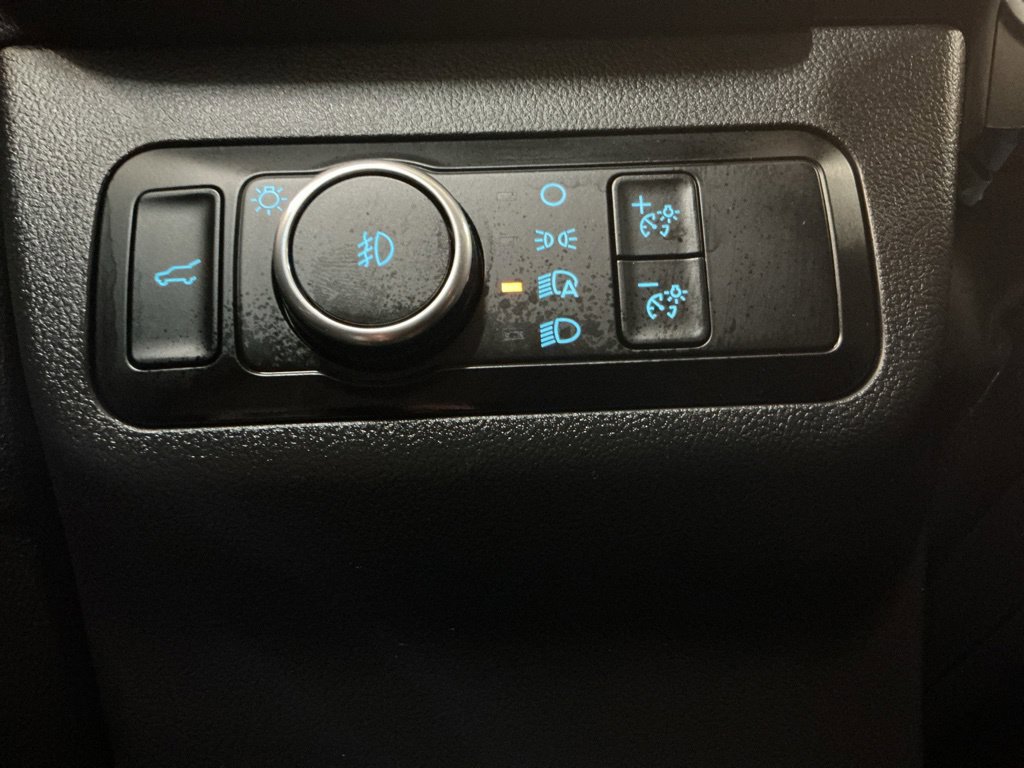 Used 2024 Ford Escape Platinum w/ Premium Technology Package AWD/4WD image 29