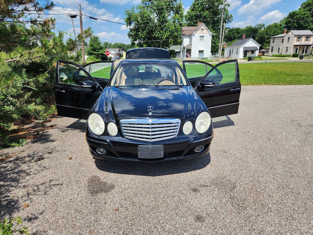 Used 2009 Mercedes-Benz E 350 4MATIC Sedan image 30