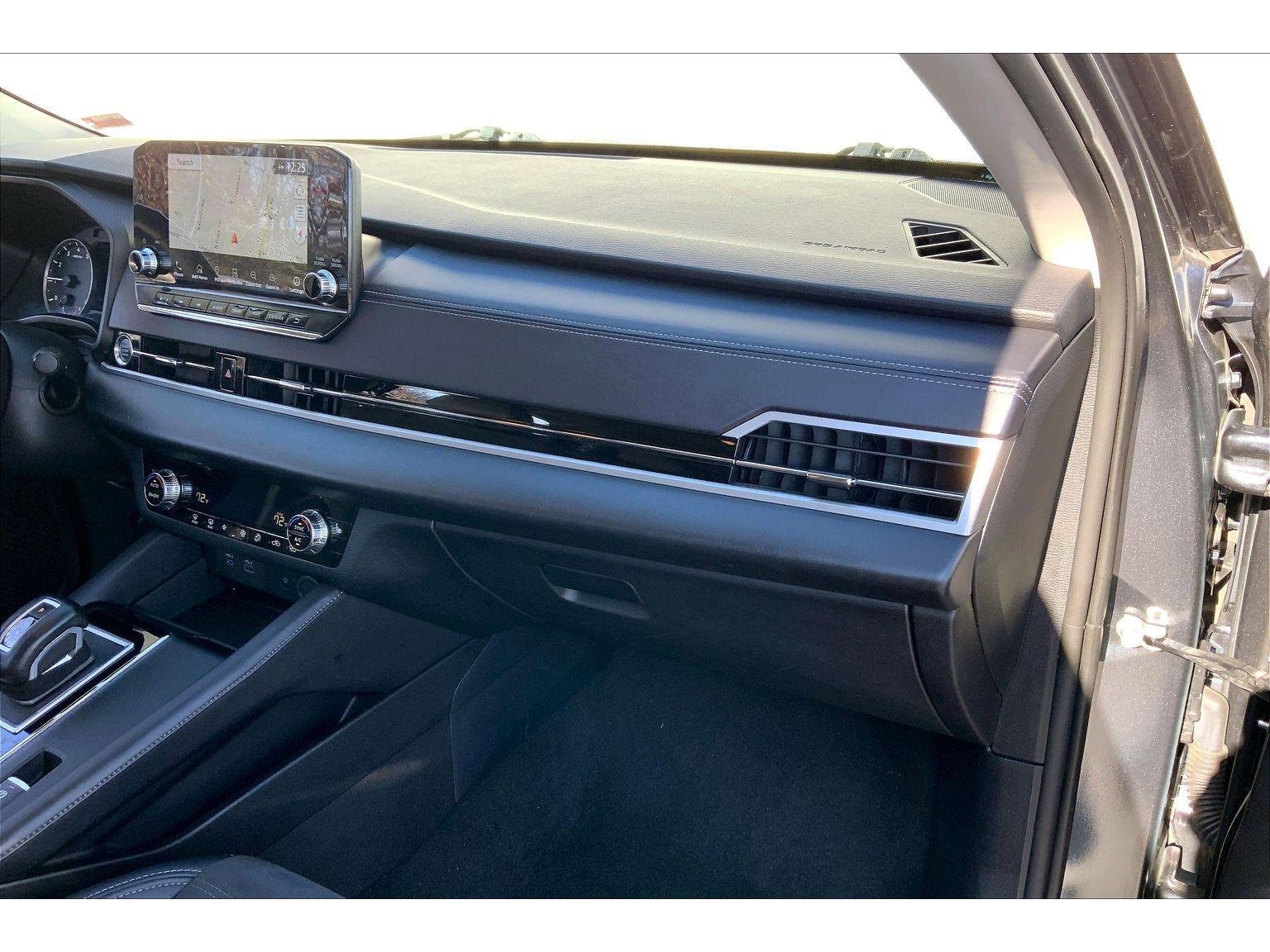 Used 2024 Mitsubishi Outlander SE image 15