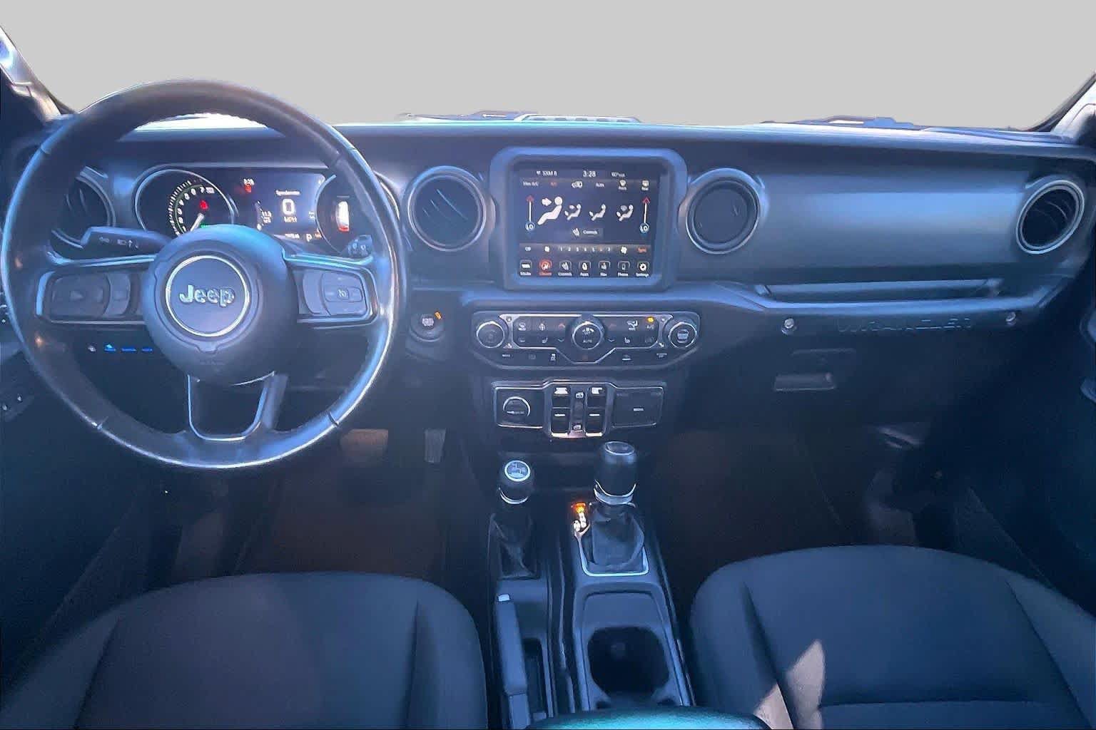 Used 2023 Jeep Wrangler Unlimited w/ Sun & Screen Package AWD/4WD image 15