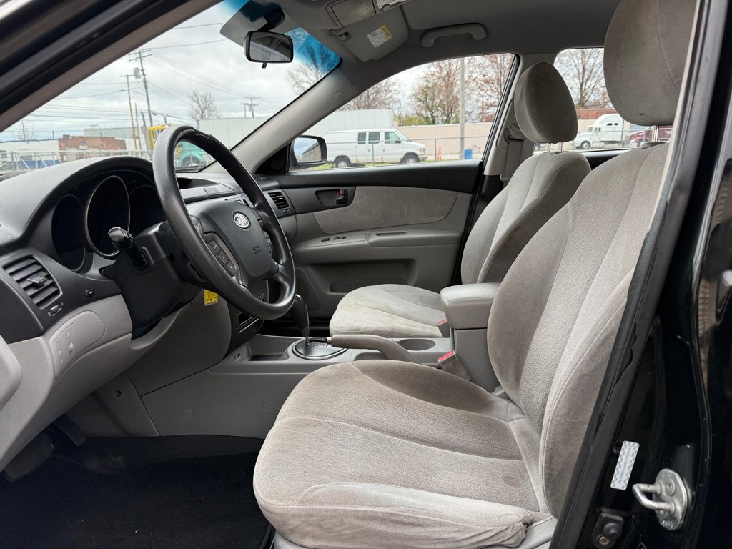 Used 2009 Kia Optima LX image 8