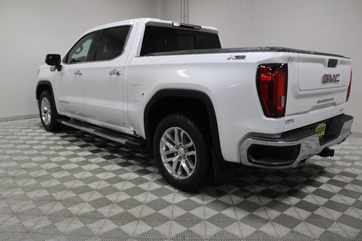 Used 2021 GMC Sierra 1500 SLT w/ SLT Premium Package AWD/4WD image 10