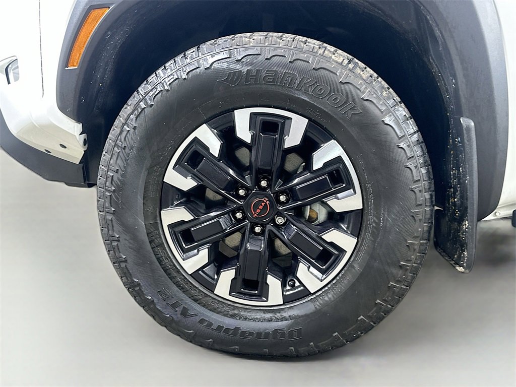Used 2023 Nissan Frontier PRO-4X w/ Pro Convenience Package image 8