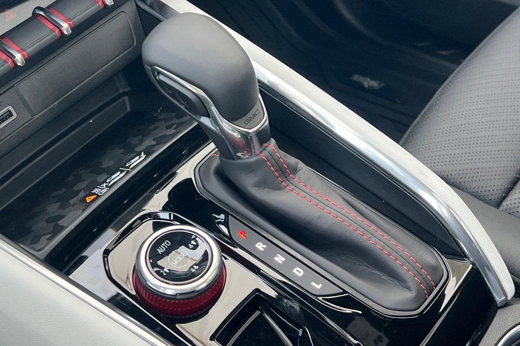 New 2026 GMC Canyon AT4X w/ AT4X AEV Edition image 18