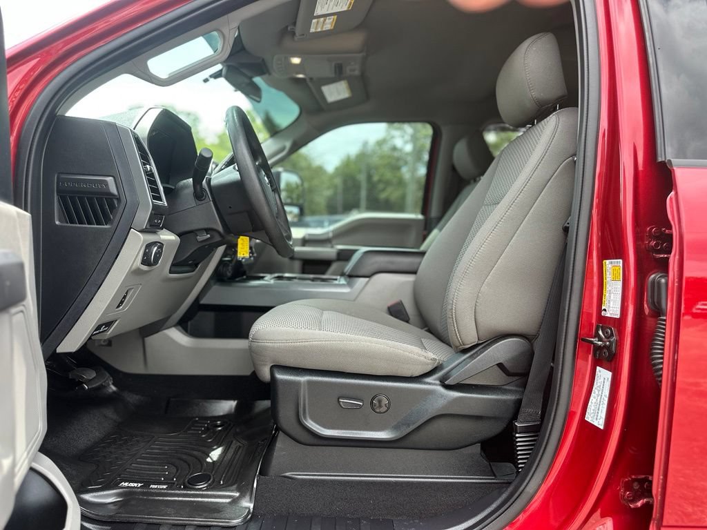 Certified 2020 Ford F250 XLT w/ XLT Premium Package AWD/4WD image 22