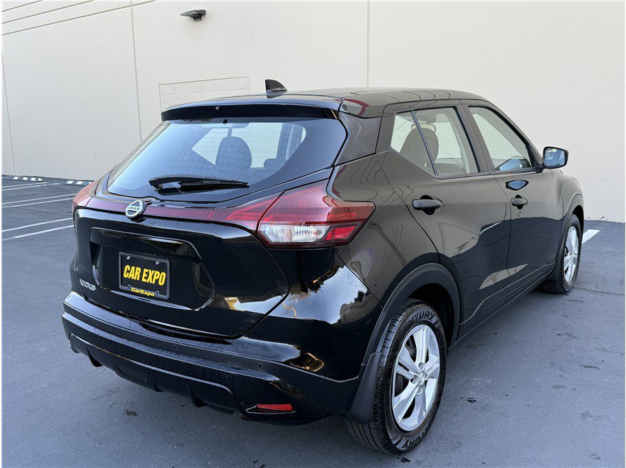 Used 2021 Nissan Kicks S image 26