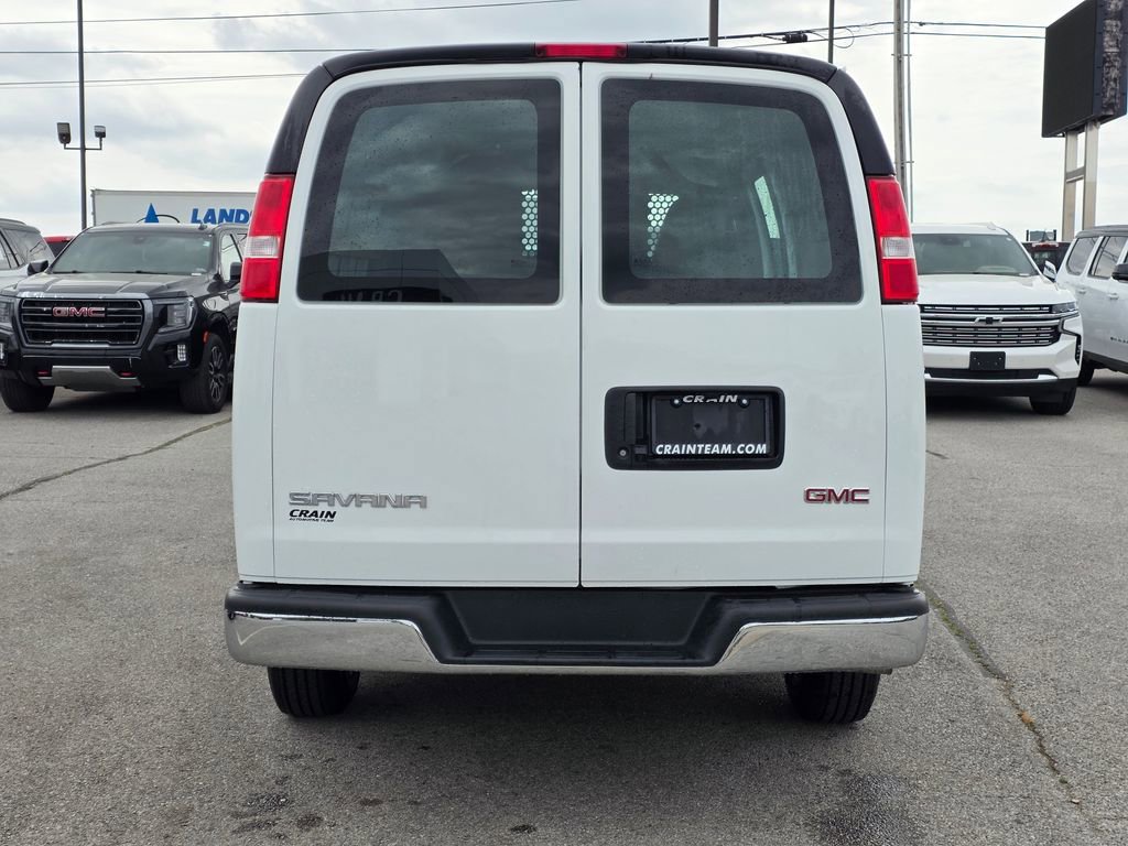 Used 2024 GMC Savana 2500 w/ Driver Convenience Package image 6