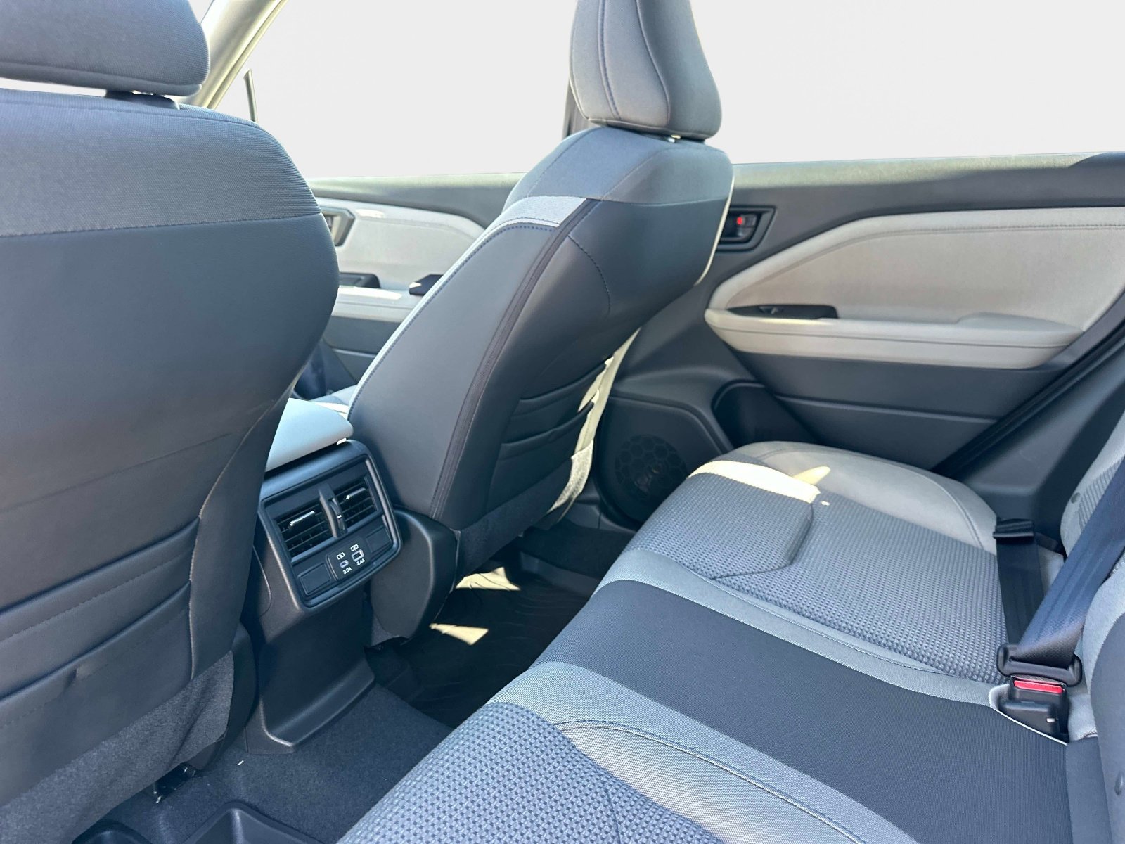 Used 2025 Subaru Forester Premium w/ Protection Package (1PH) image 16