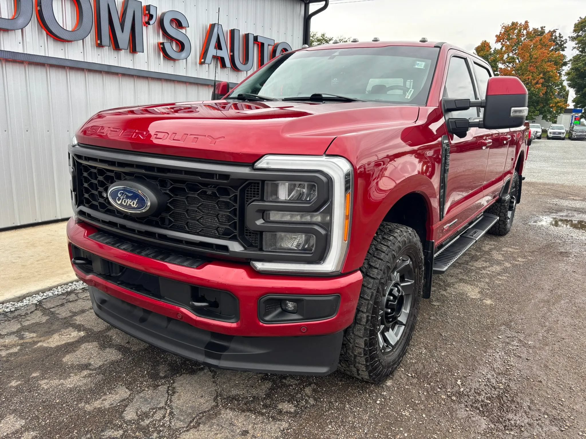 Used 2023 Ford F250 Lariat w/ Sport Appearance Package AWD/4WD image 14