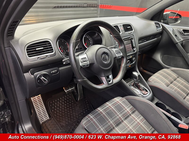 Used 2012 Volkswagen Golf 4-Door FWD image 13