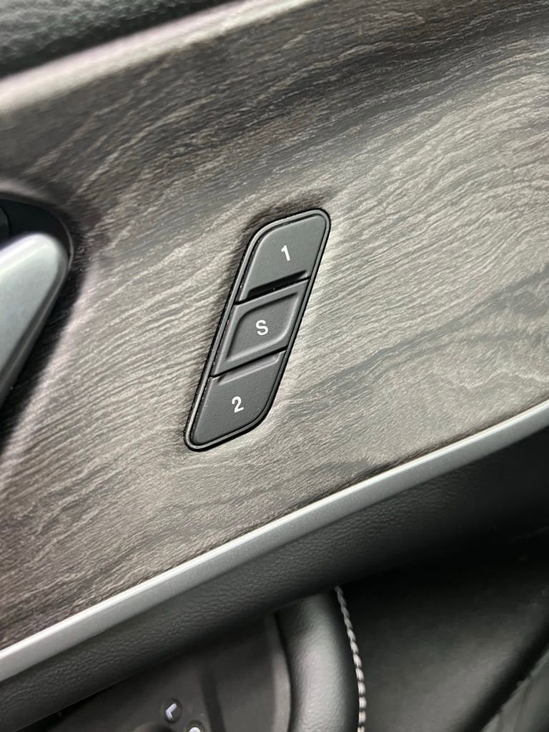 Used 2023 Jeep Grand Cherokee L Limited image 29