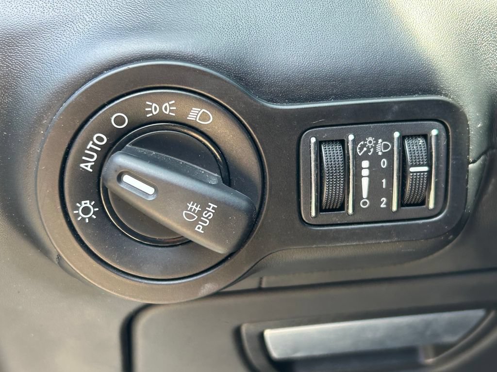 Used 2019 Maserati Ghibli RWD image 24