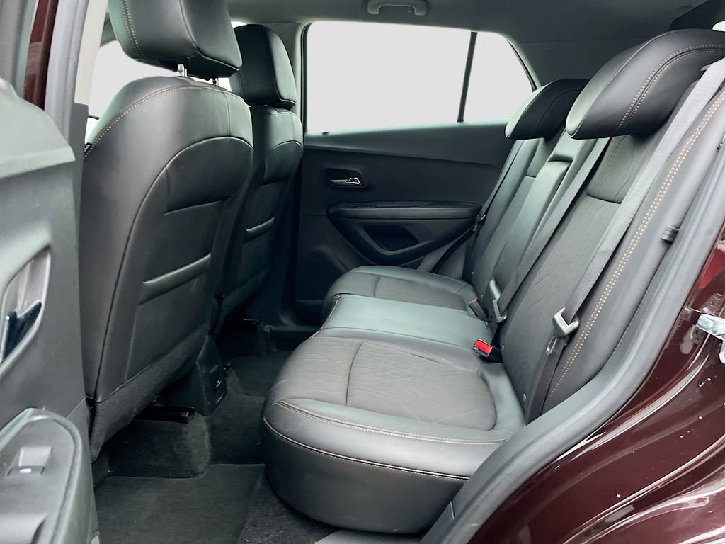 Used 2022 Chevrolet Trax LT w/ Driver Confidence Package image 22