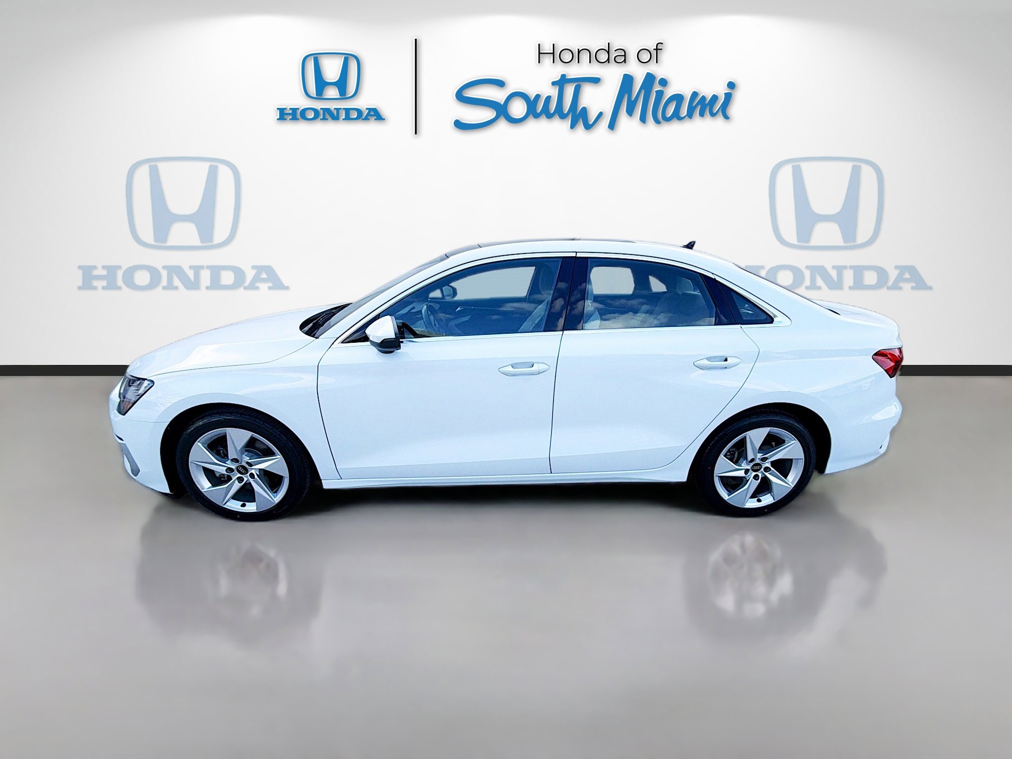 Used 2022 Audi A3 2.0T Premium FWD image 4