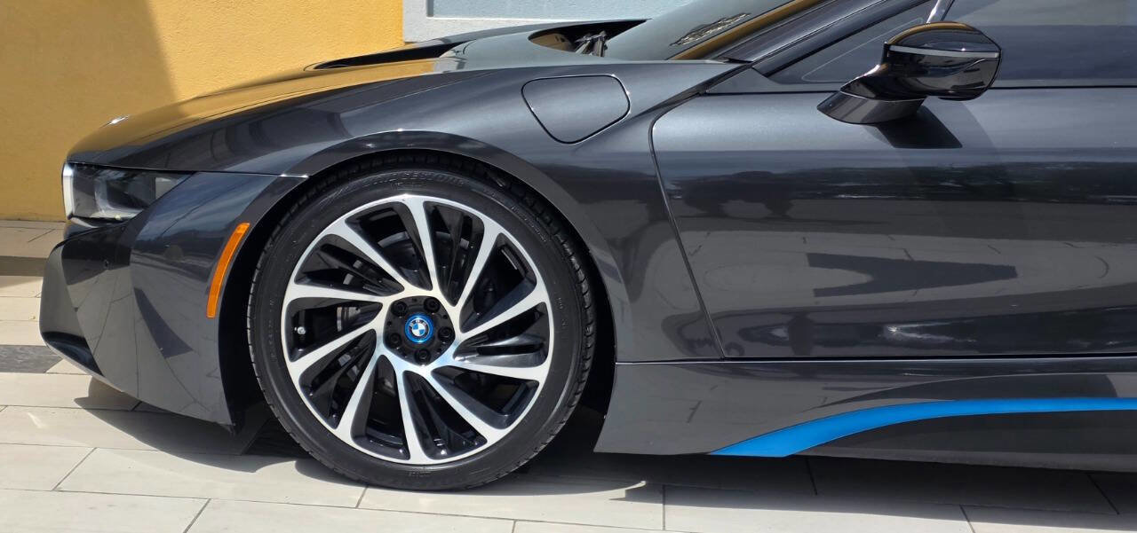 Used 2015 BMW i8 image 4
