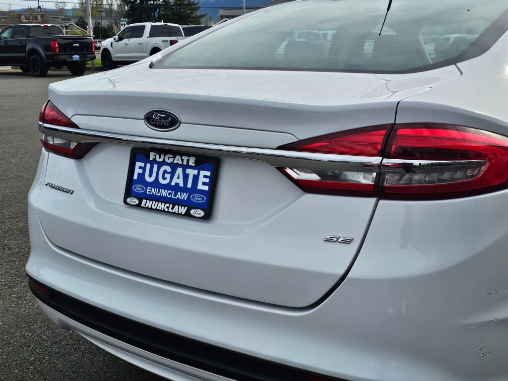 Used 2018 Ford Fusion SE FWD image 7