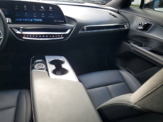 Used 2024 Cadillac Lyriq Tech RWD image 14