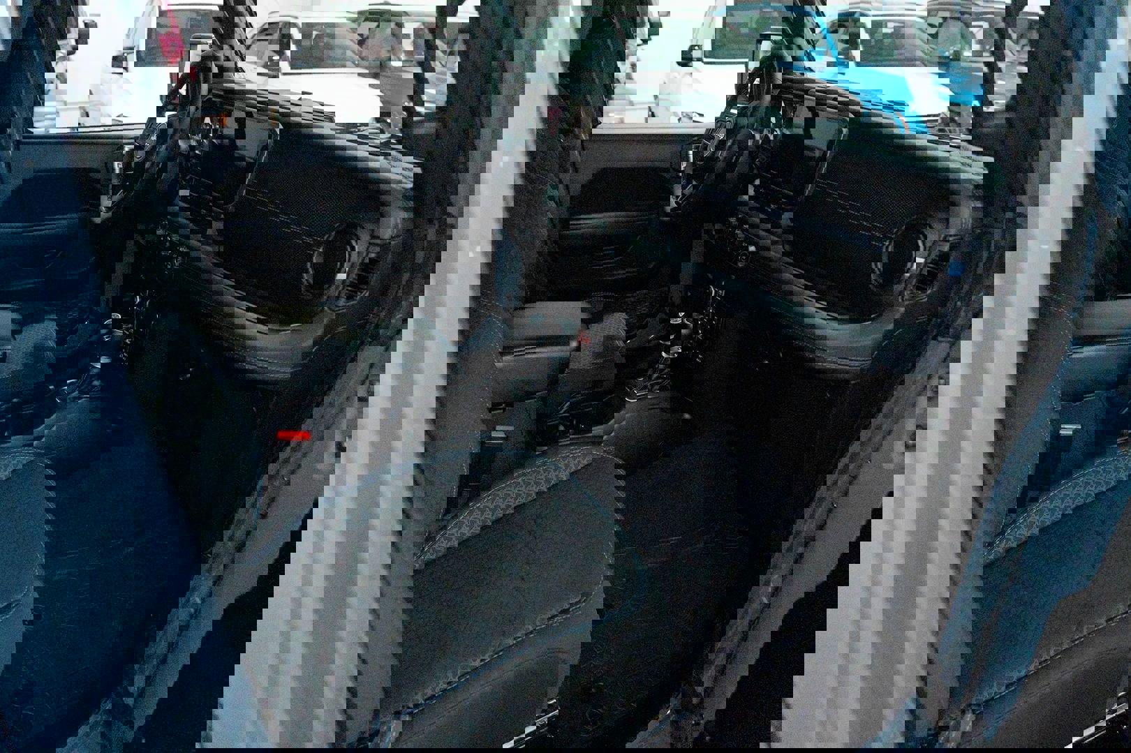 Used 2024 Jeep Wrangler Unlimited Rubicon 4xe w/ Convenience Group image 39