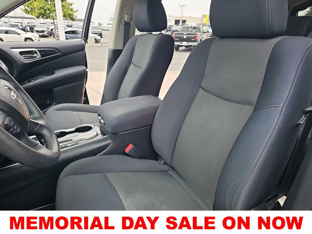 Used 2017 Nissan Pathfinder S FWD image 15