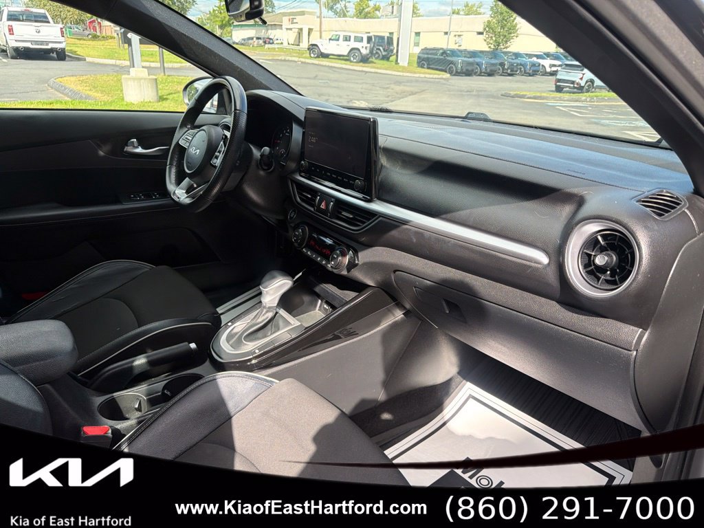 Certified 2023 Kia Forte GT-Line FWD image 12
