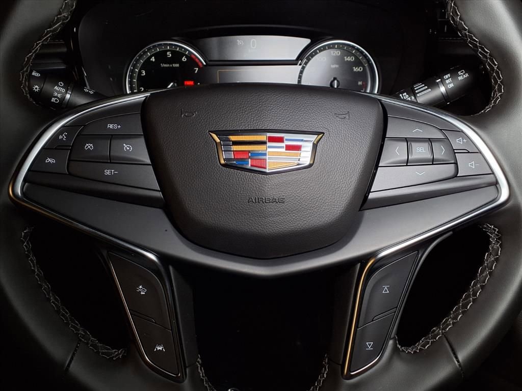 New 2026 Cadillac XT5 Luxury image 20