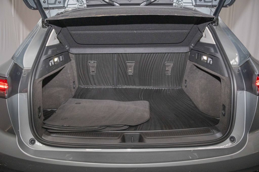 Used 2023 Buick Envision Essence w/ Sport Touring Package AWD/4WD image 13
