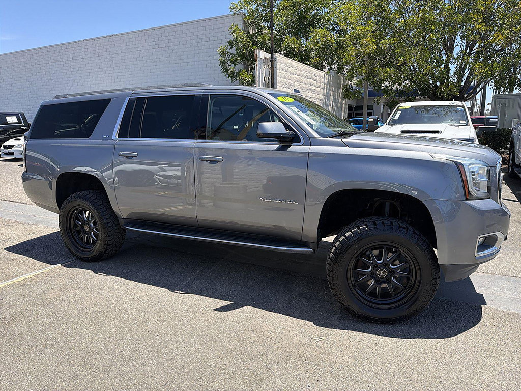 Used 2019 GMC Yukon XL SLT AWD/4WD image 4