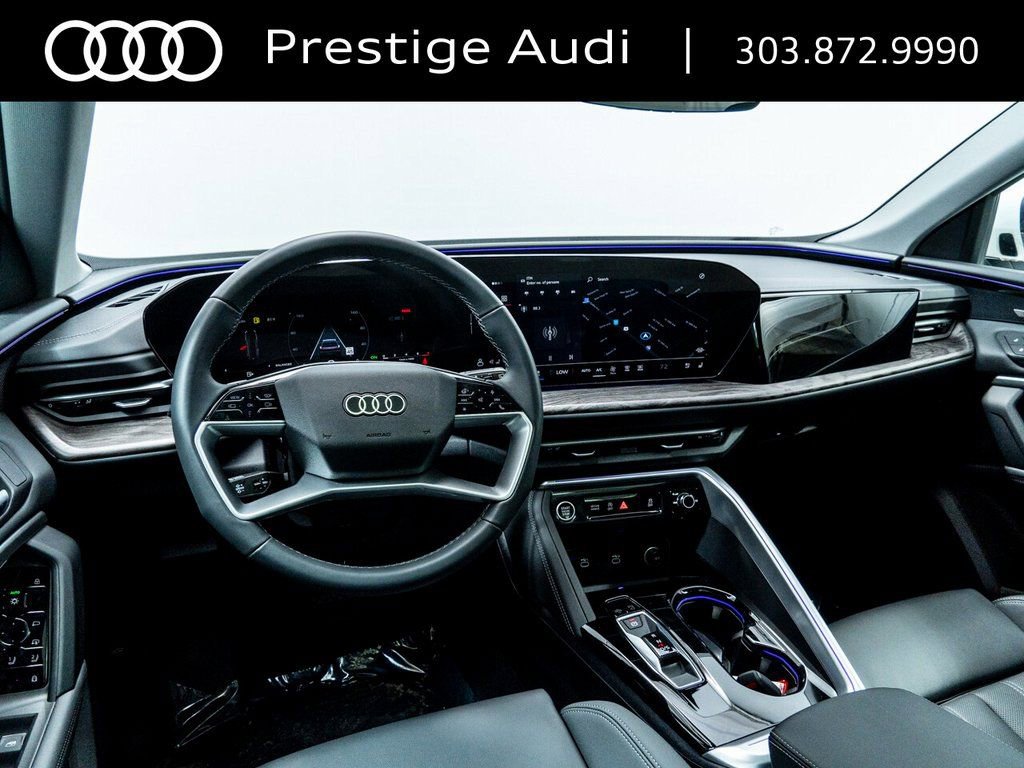 Used 2025 Audi Q5 Premium Plus w/ Premium Plus AWD/4WD image 5