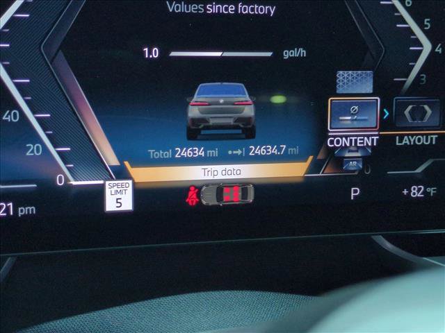 Used 2023 BMW 740i RWD image 11