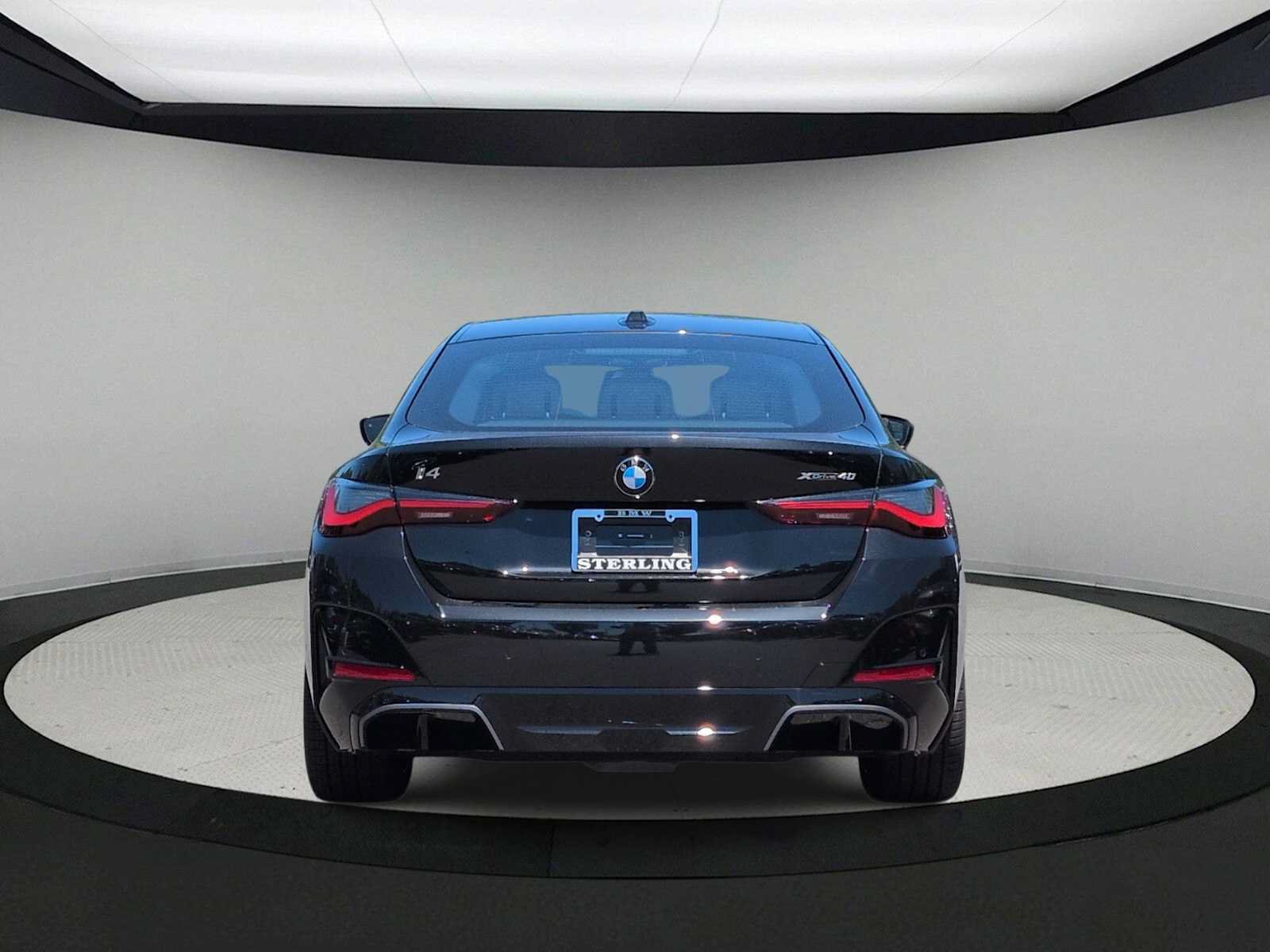 Used 2026 BMW i4 xDrive40i w/ M Sport Package AWD/4WD image 7