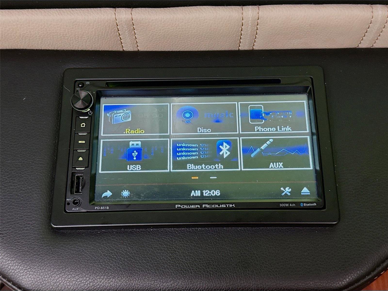 Used 2019 Mercedes-Benz Sprinter 1500 w/ Premium Plus Package image 8