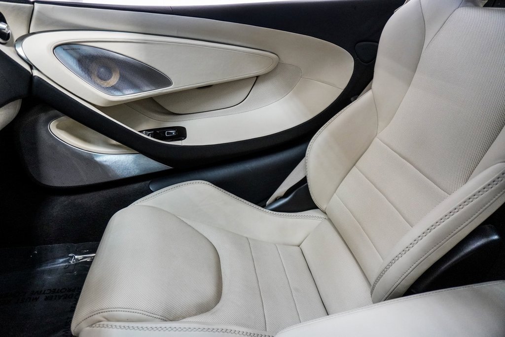 Used 2021 McLaren GT image 28