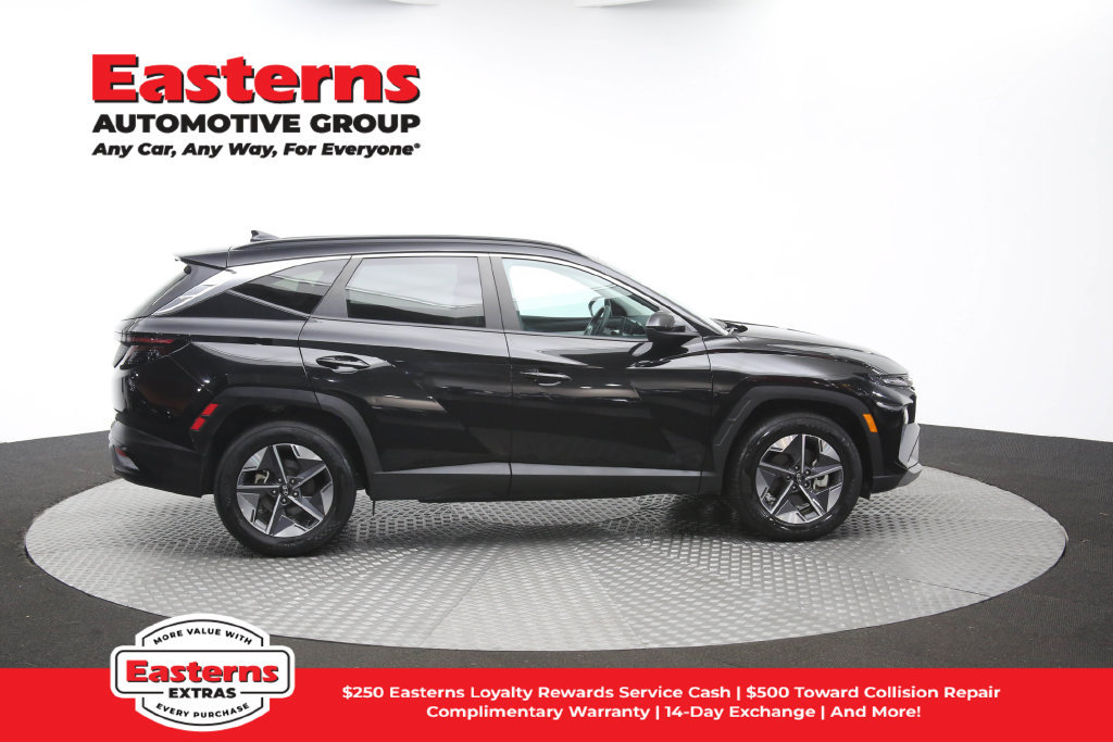 Used 2025 Hyundai Tucson SEL FWD image 44