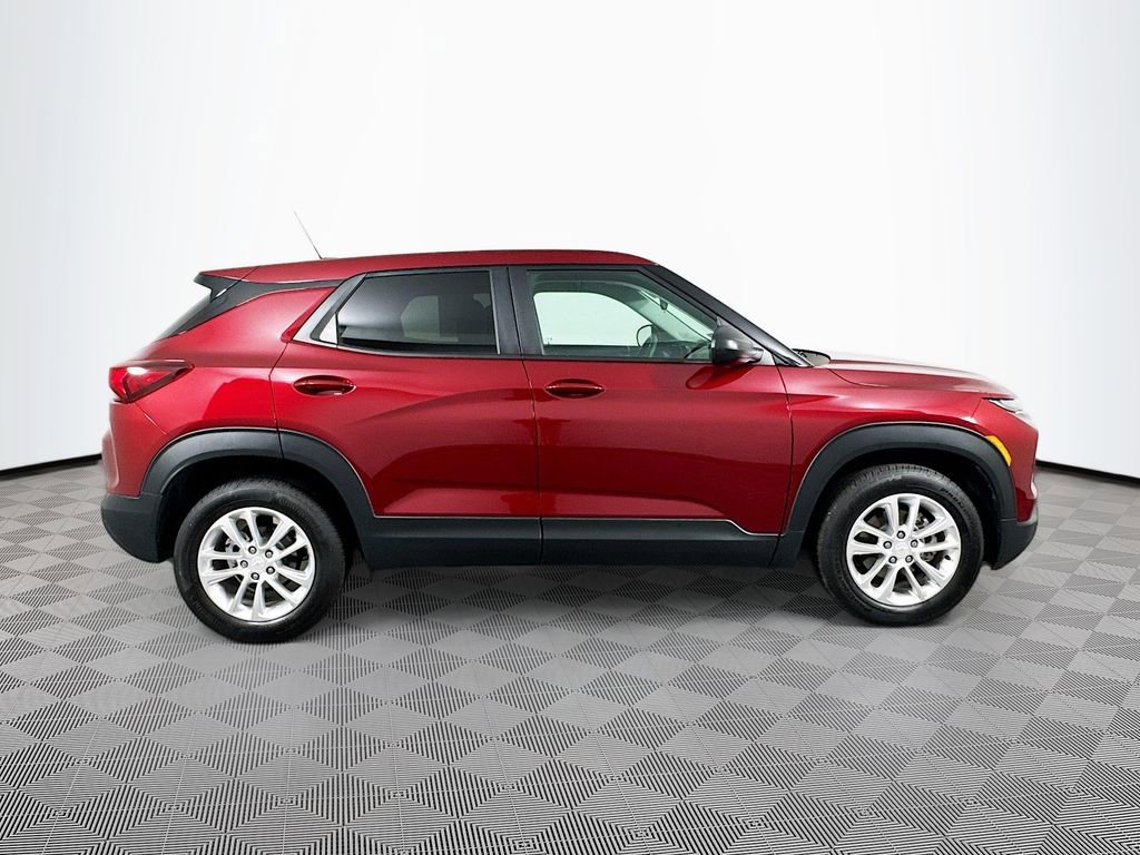 Used 2024 Chevrolet TrailBlazer LS w/ LS Convenience Package image 4