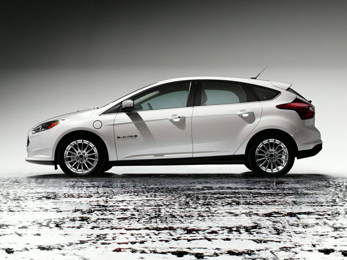 Used 2013 Ford Focus Base image 1