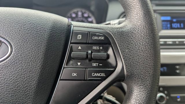 Used 2015 Hyundai Sonata SE image 25