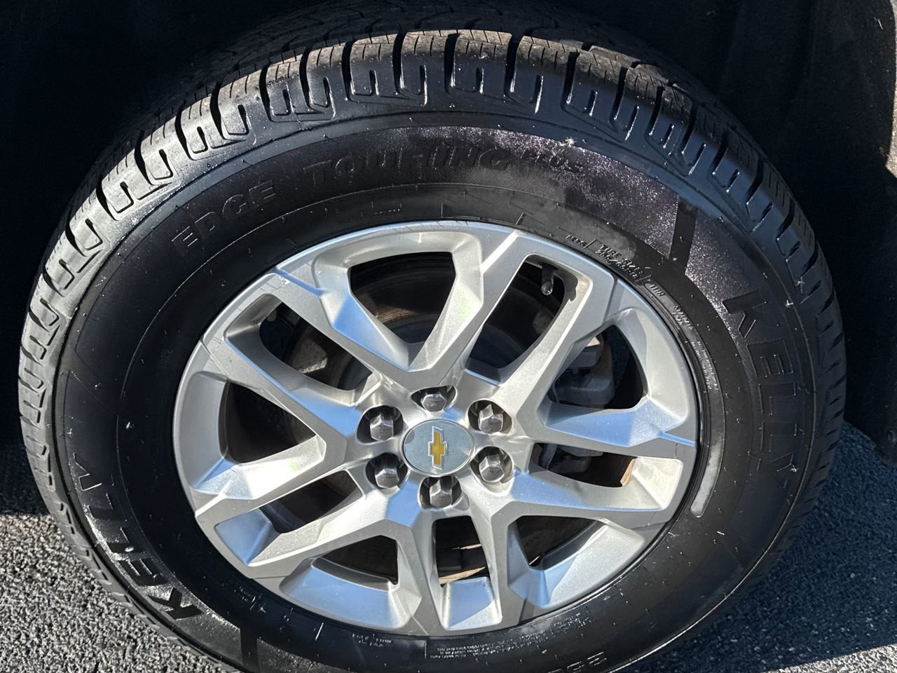 Used 2020 Chevrolet Traverse LT w/ LT Premium Package image 11