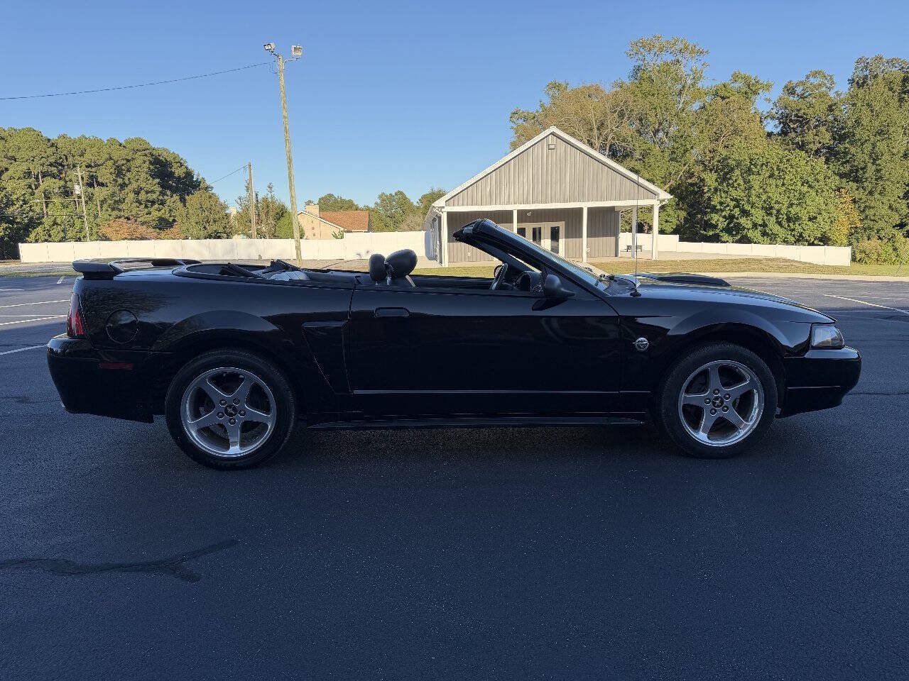 Used 2004 Ford Mustang GT RWD image 15