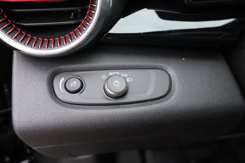 New 2026 Chevrolet Trax RS w/ Sunroof Package image 11