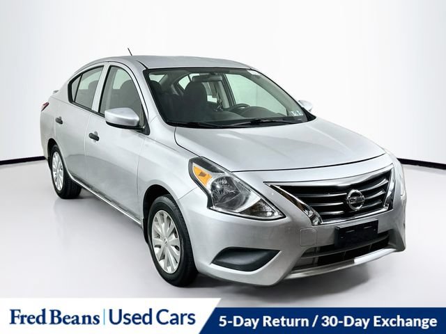 Used 2016 Nissan Versa S Plus FWD image 1