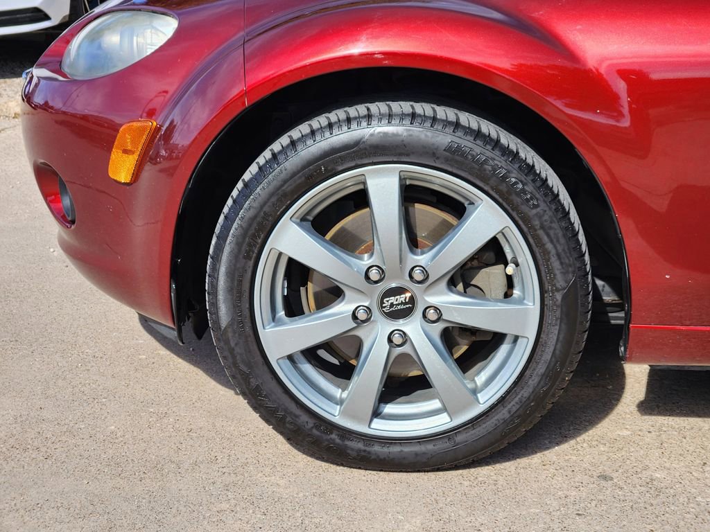 Used 2006 MAZDA MX-5 Miata Touring image 13