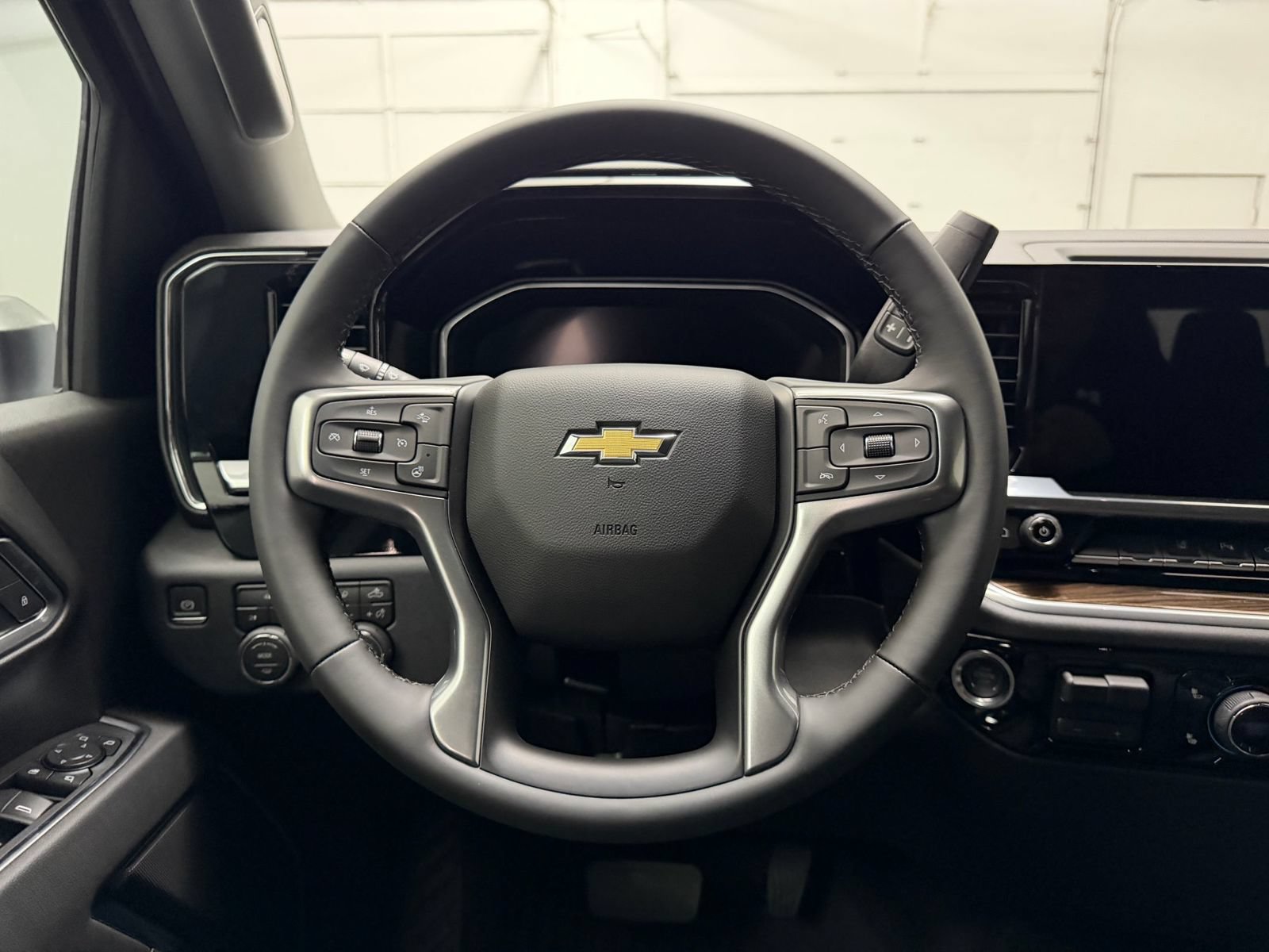 New 2026 Chevrolet Silverado 2500 LT w/ All Star Edition AWD/4WD image 11