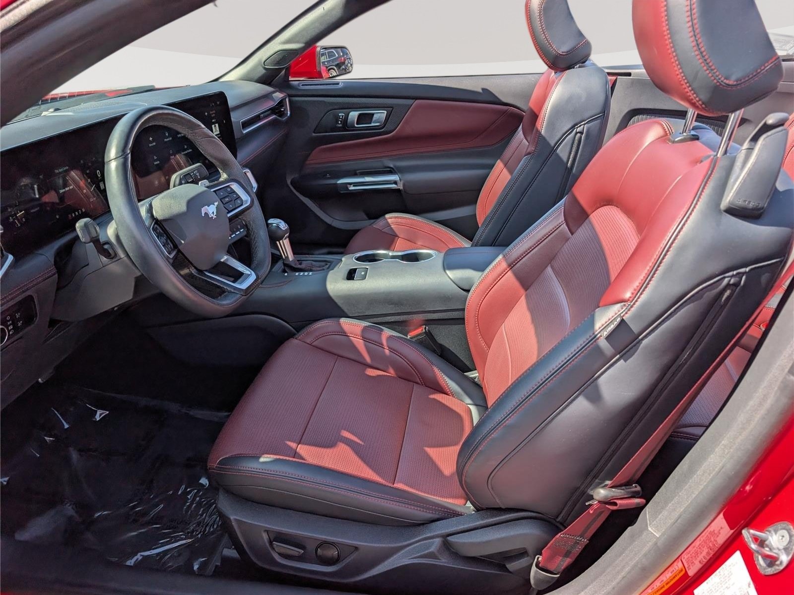 Used 2025 Ford Mustang GT Premium RWD image 16