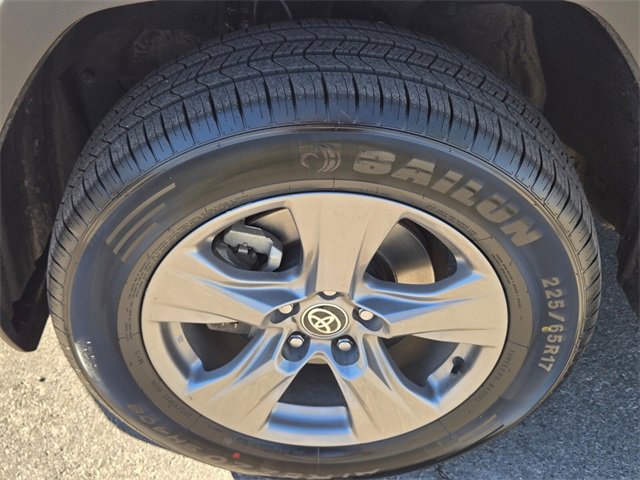 Used 2024 Toyota RAV4 XLE image 12