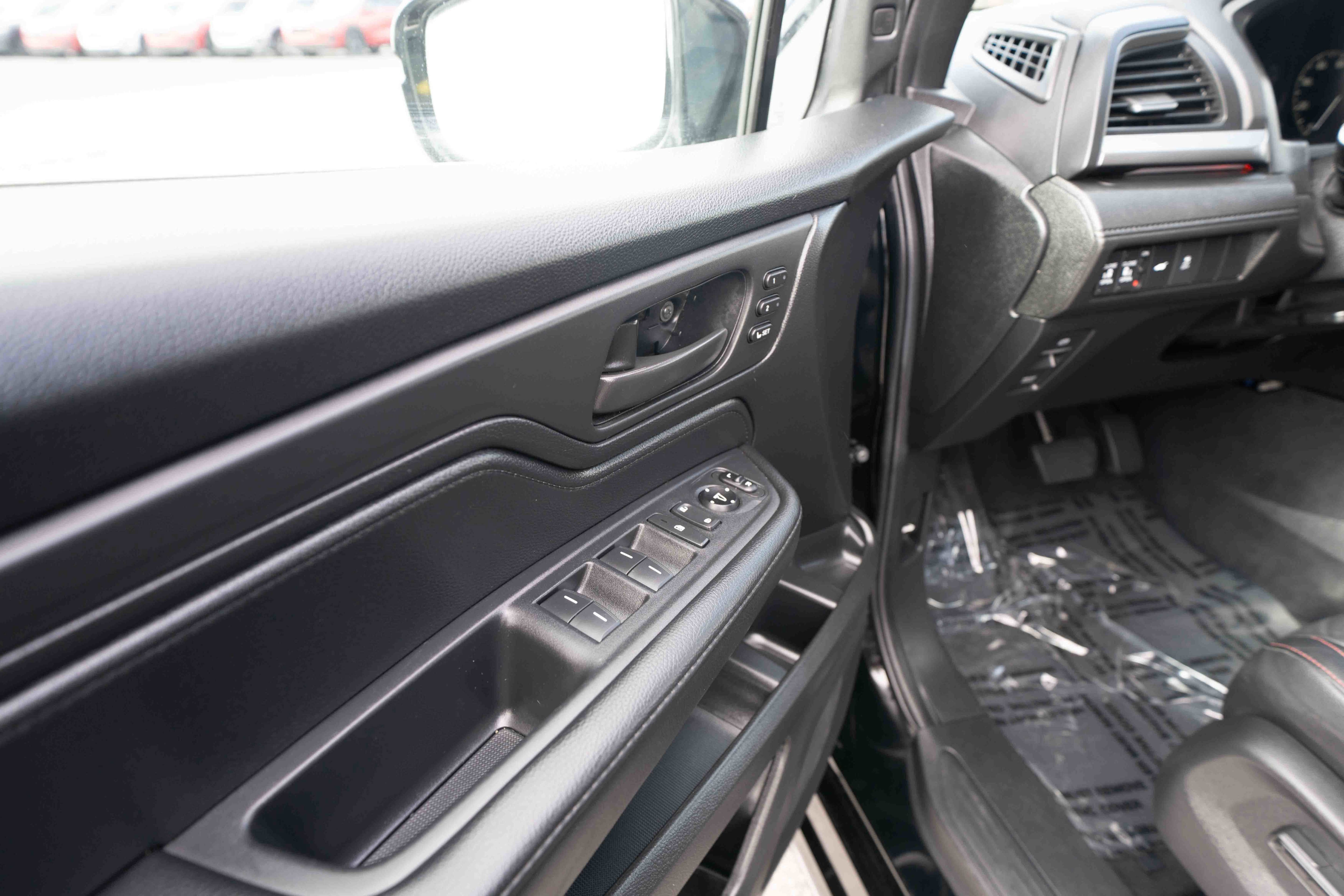 Used 2025 Honda Odyssey Sport-L image 7