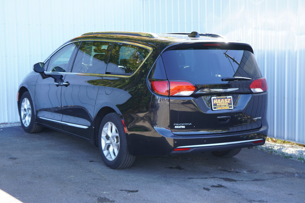 Used 2020 Chrysler Pacifica Limited FWD image 4