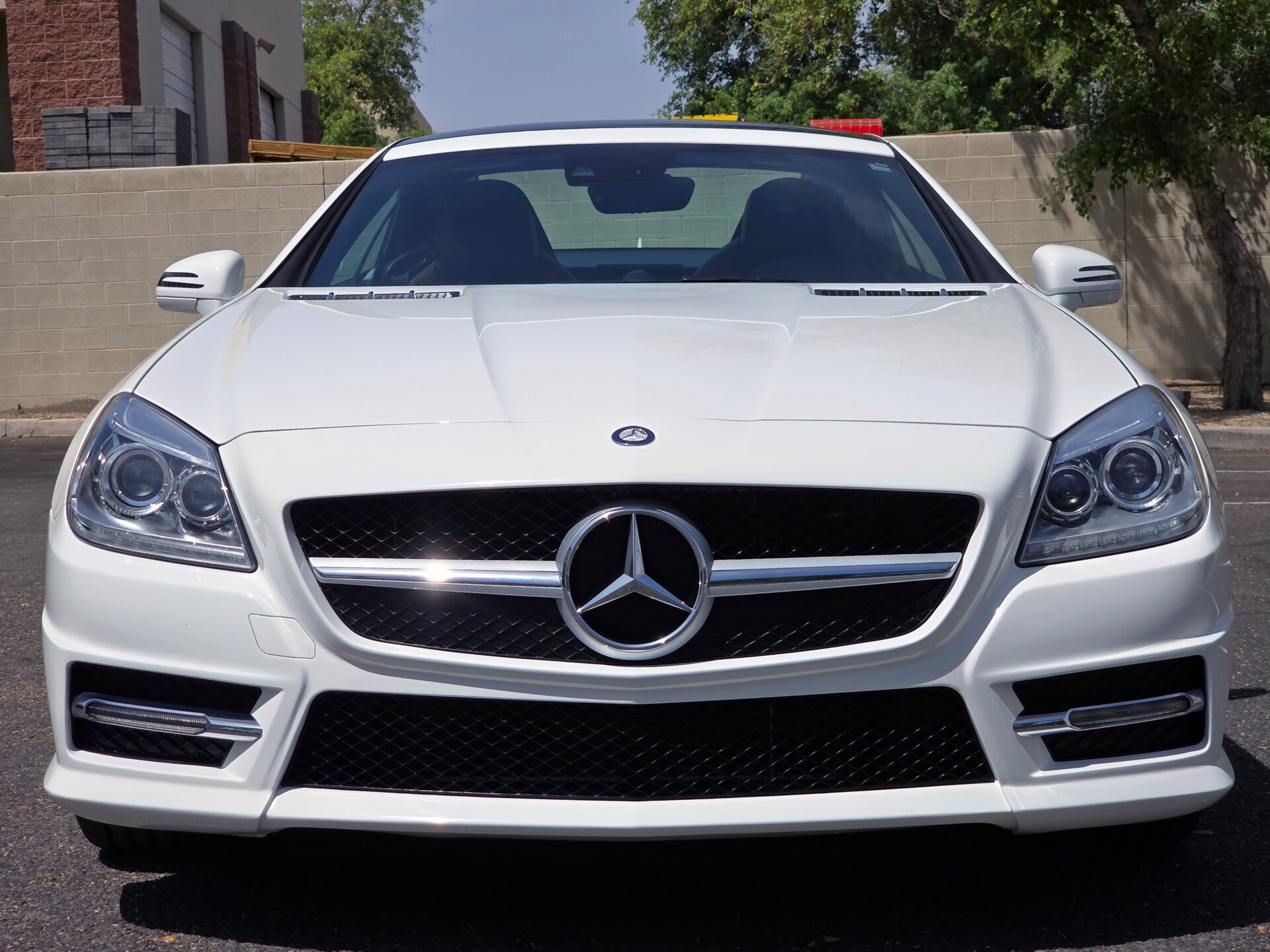 Used 2016 Mercedes-Benz SLK 350 image 4